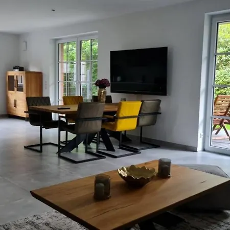Mьhlenblick 1 - Luxuswohnung Im Luftkurort * Hage